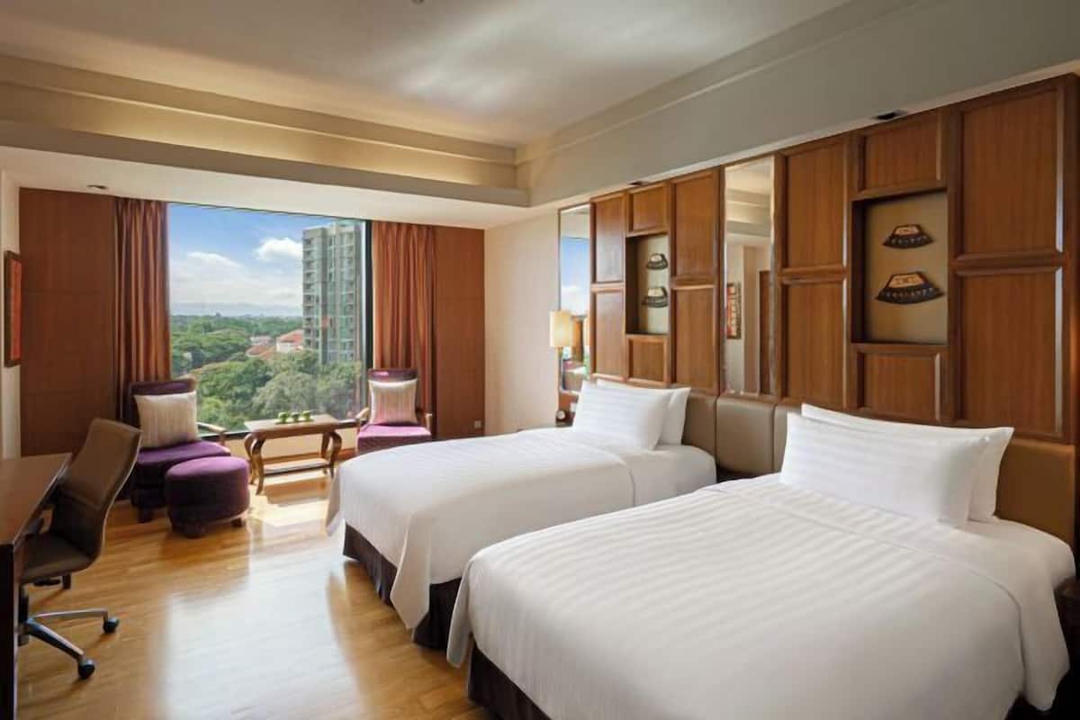 Minibar, in-room safe, desk, blackout drapes