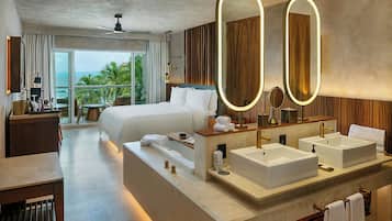 Separate tub and shower, deep soaking tub, free toiletries, hair dryer