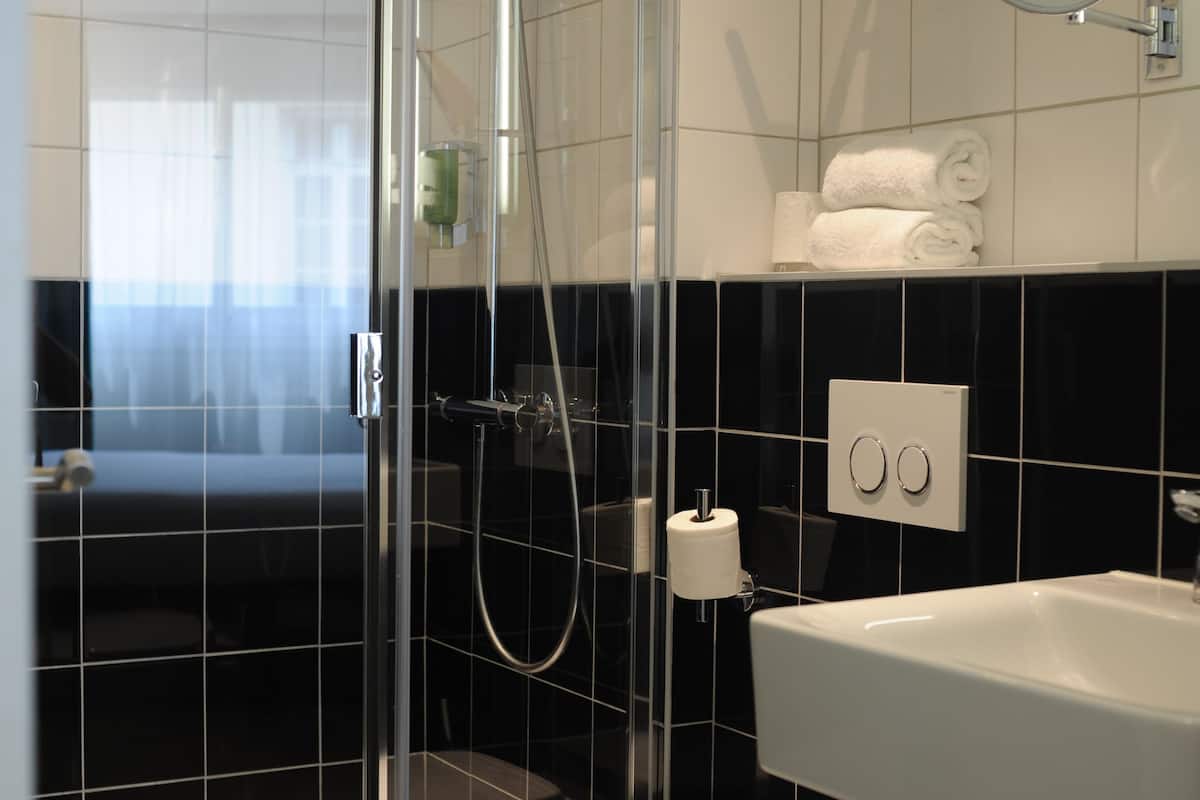 comfort double room | bathroom | hair dryer, towels