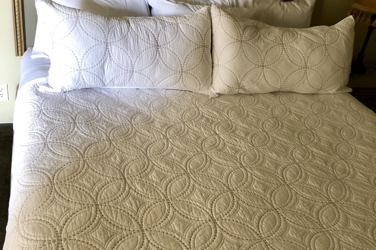 presidential suite, 1 king bed | pillow-top beds, desk, blackout curtains, iron/ironing board