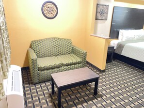 Iron/ironing board, free WiFi, bed sheets - Homegate Inn and Suites (West Memphis)