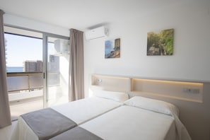 Apartment, 2 Bedrooms, Terrace, City View | In-room safe, desk, bed sheets - Aparthotel BCL Levante Club (Benidorm)