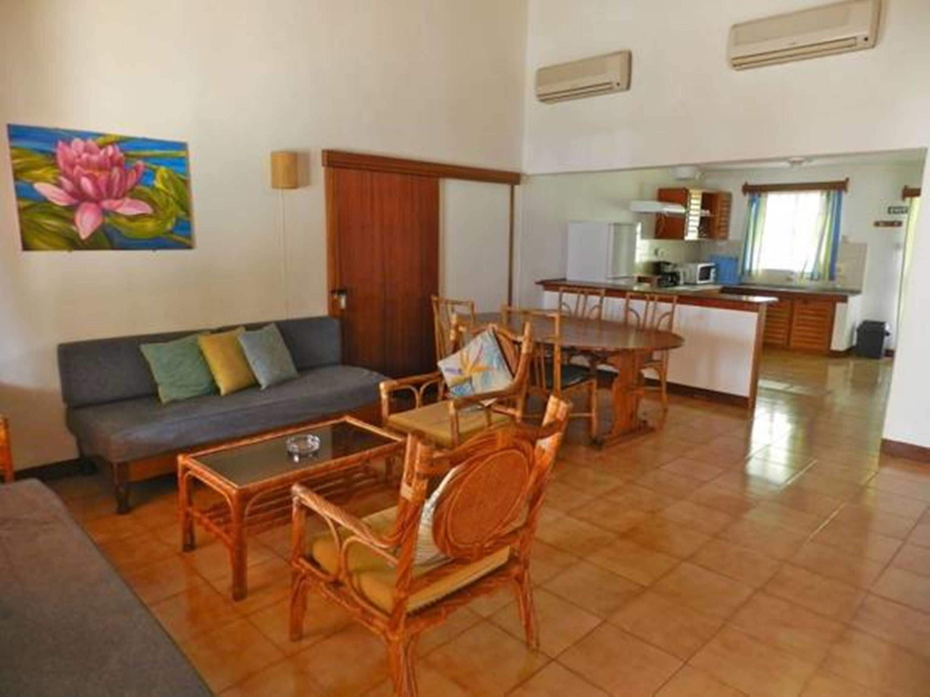 Apartment, 2 Schlafzimmer | Wohnzimmer | Fernseher