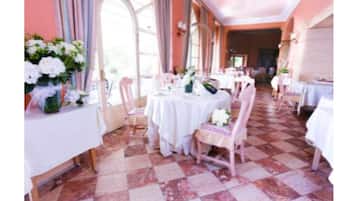 2 restaurants servant le petit déjeuner, spécialités Cuisine italienne