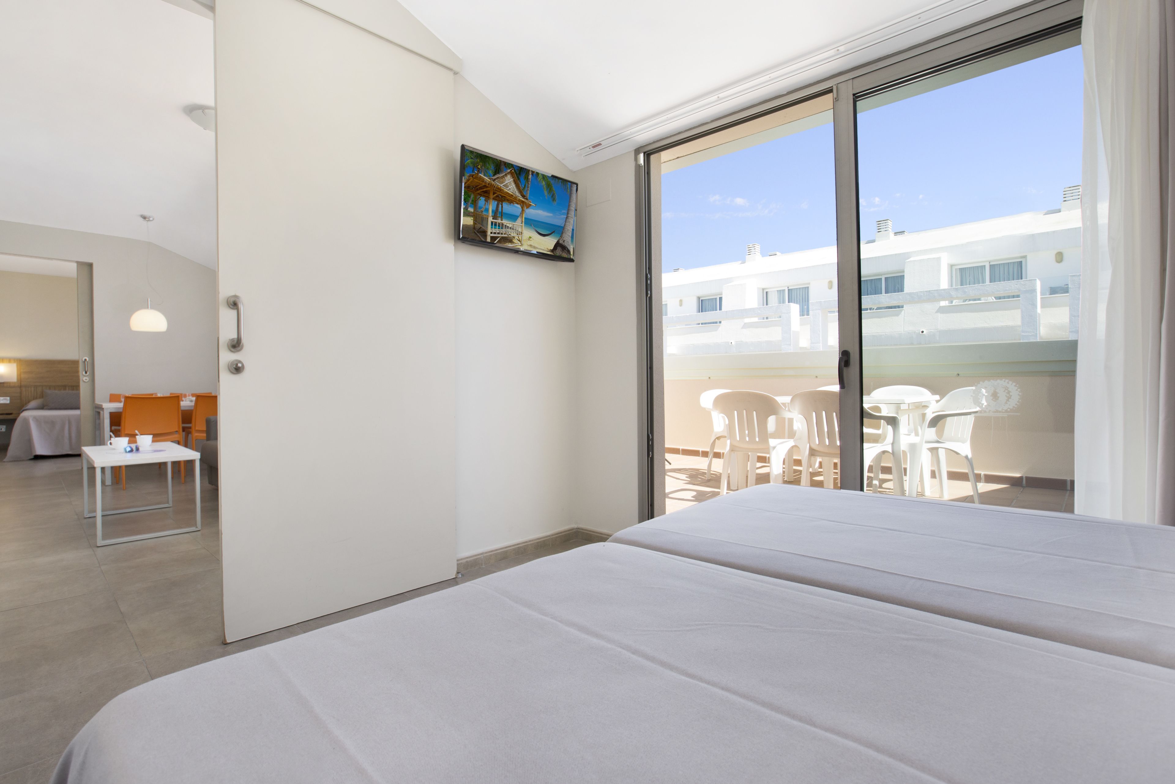 in-room safe, desk, blackout curtains, free wifi