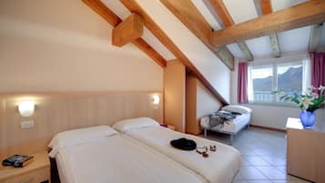 Apartment, 1 Schlafzimmer, Seeblick (Mansard)