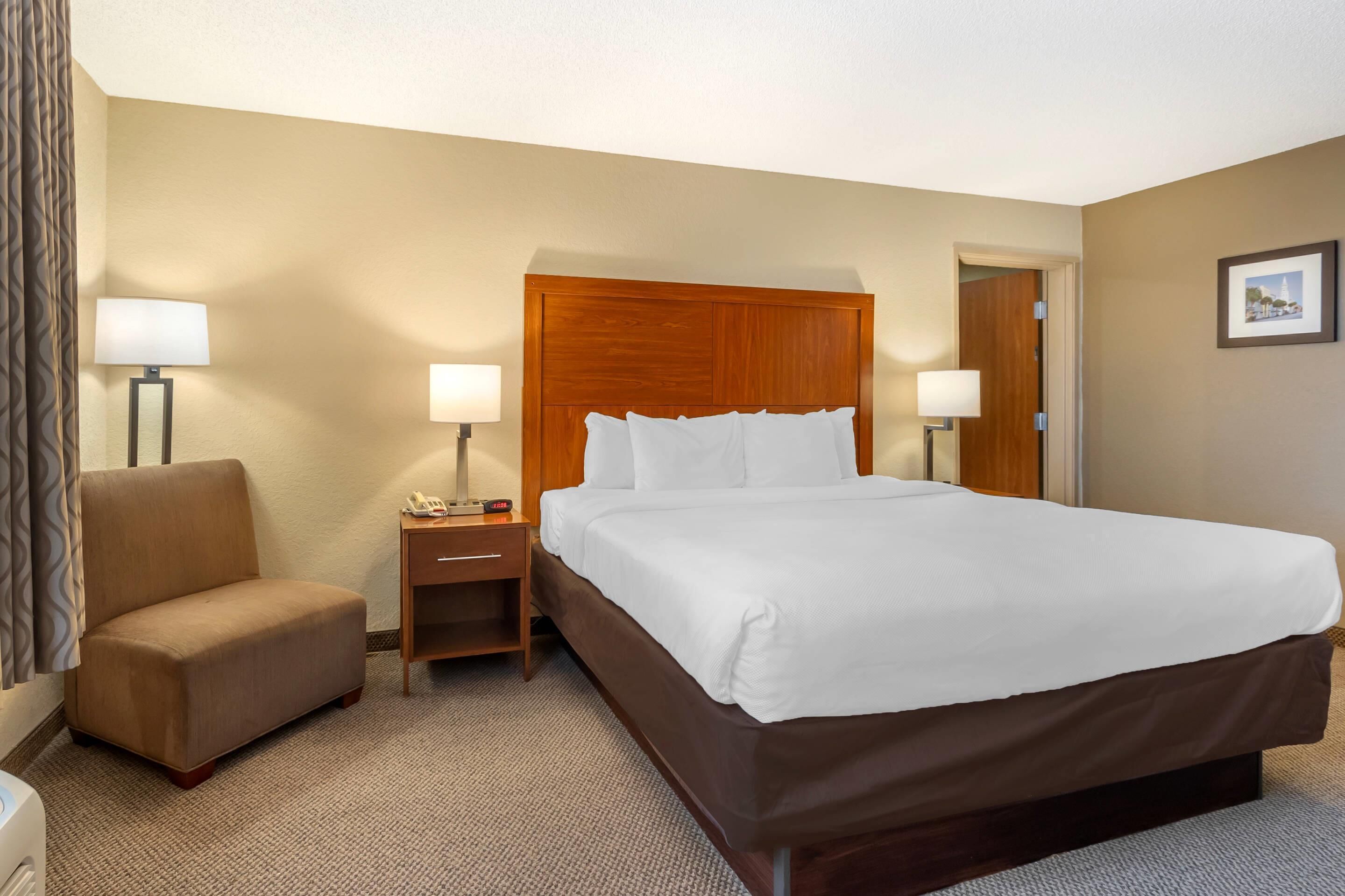 Photo - Comfort Inn & Suites Charleston Airport Convention Center