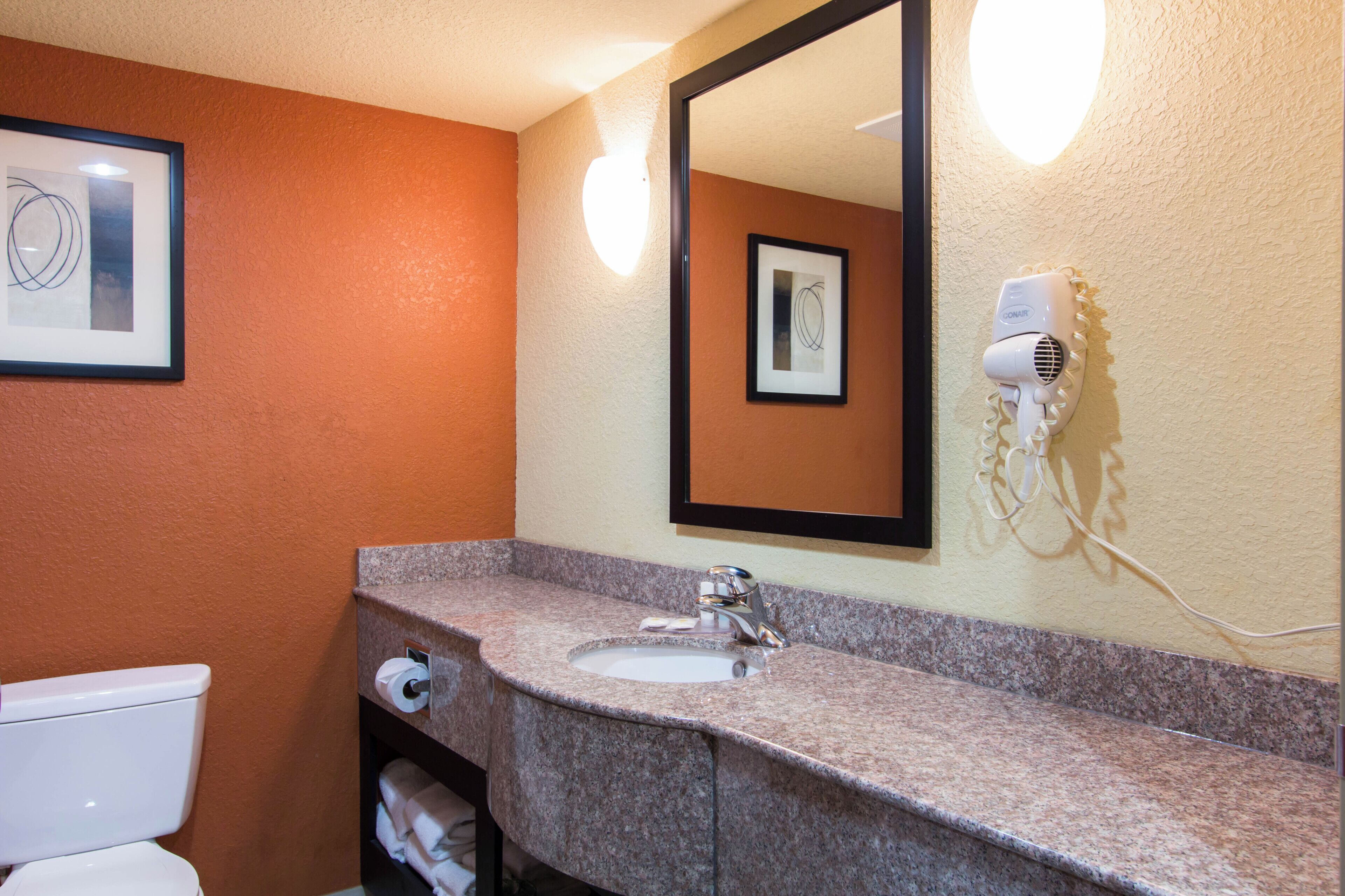 Photo - Comfort Inn & Suites Charleston Airport Convention Center