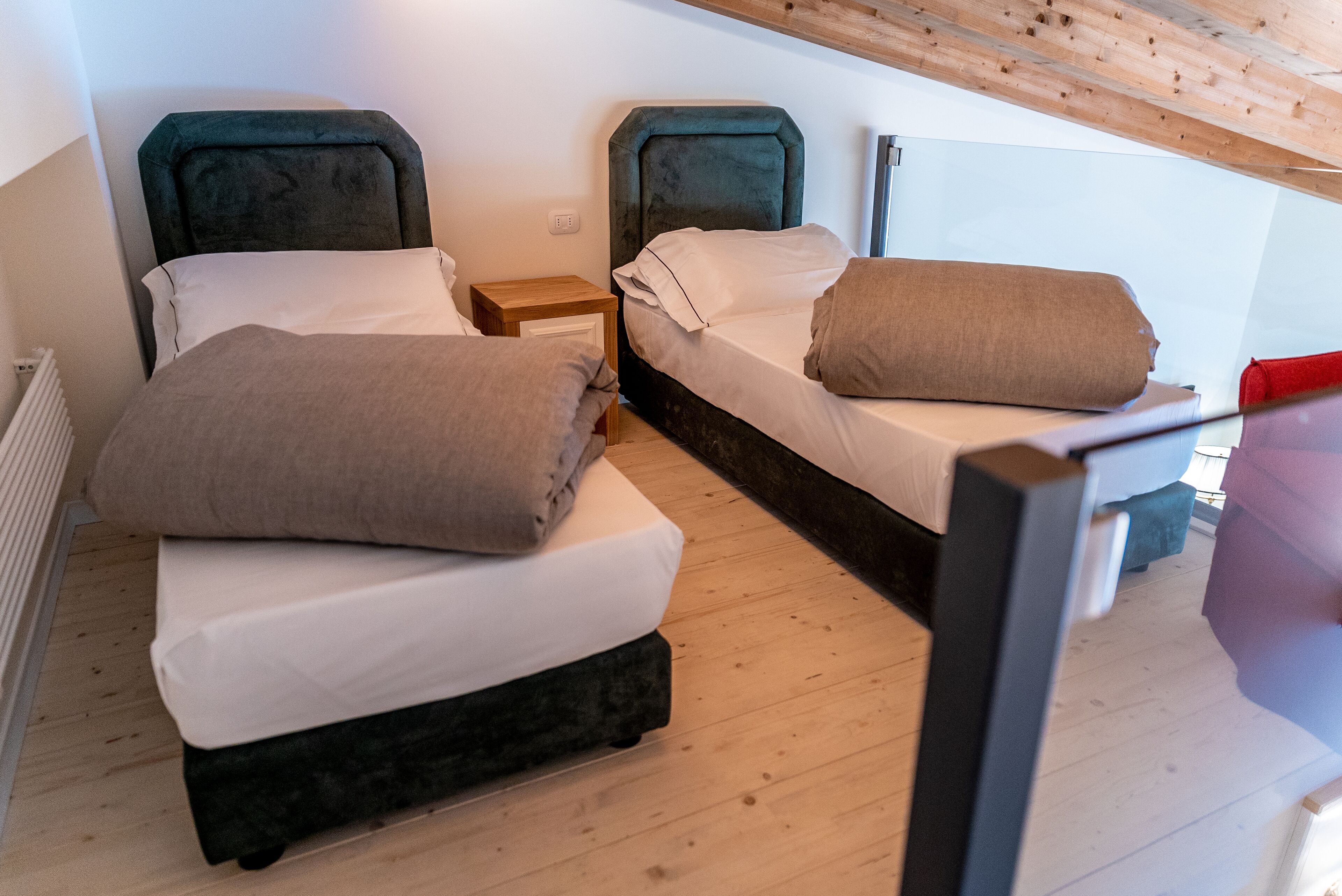 1 bedroom, premium bedding, down duvets, minibar