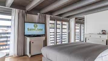 Suite panoramica, 1 camera da letto | Biancheria da letto di alta qualità, copriletto in piuma, minibar