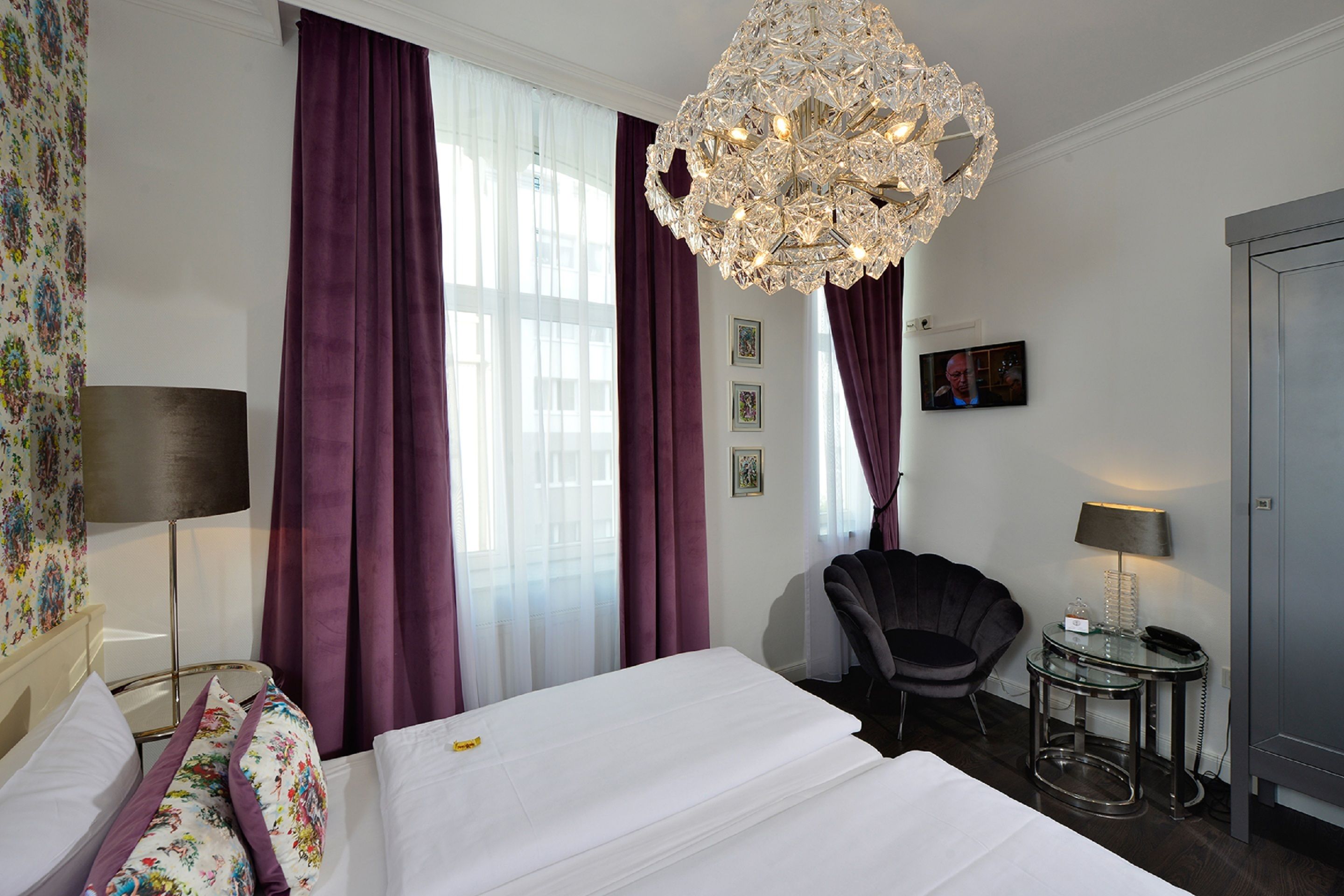 Doppelzimmer | Zimmersafe, Verdunkelungsvorhänge, Bügeleisen/Bügelbrett