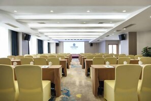 Unclassified image, 5 of 34, button - Centron International Hotel (Longyan)