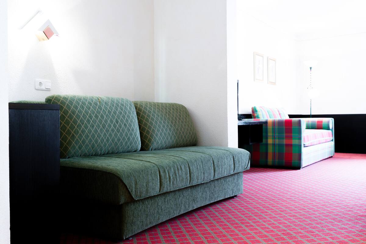 junior suite | living area | tv