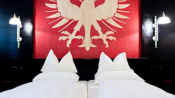 Doppelzimmer | Zimmersafe, Schreibtisch, kostenloses WLAN, Bettwäsche