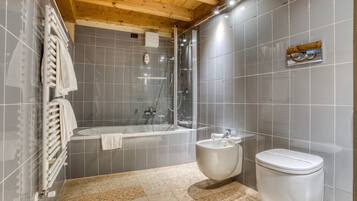 Chambre Double Deluxe | Salle de bain