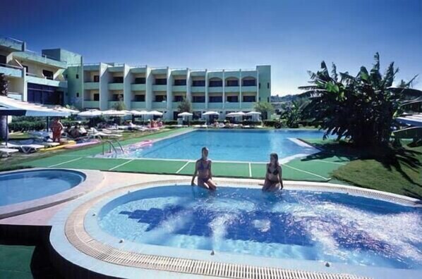 Piscine extérieure