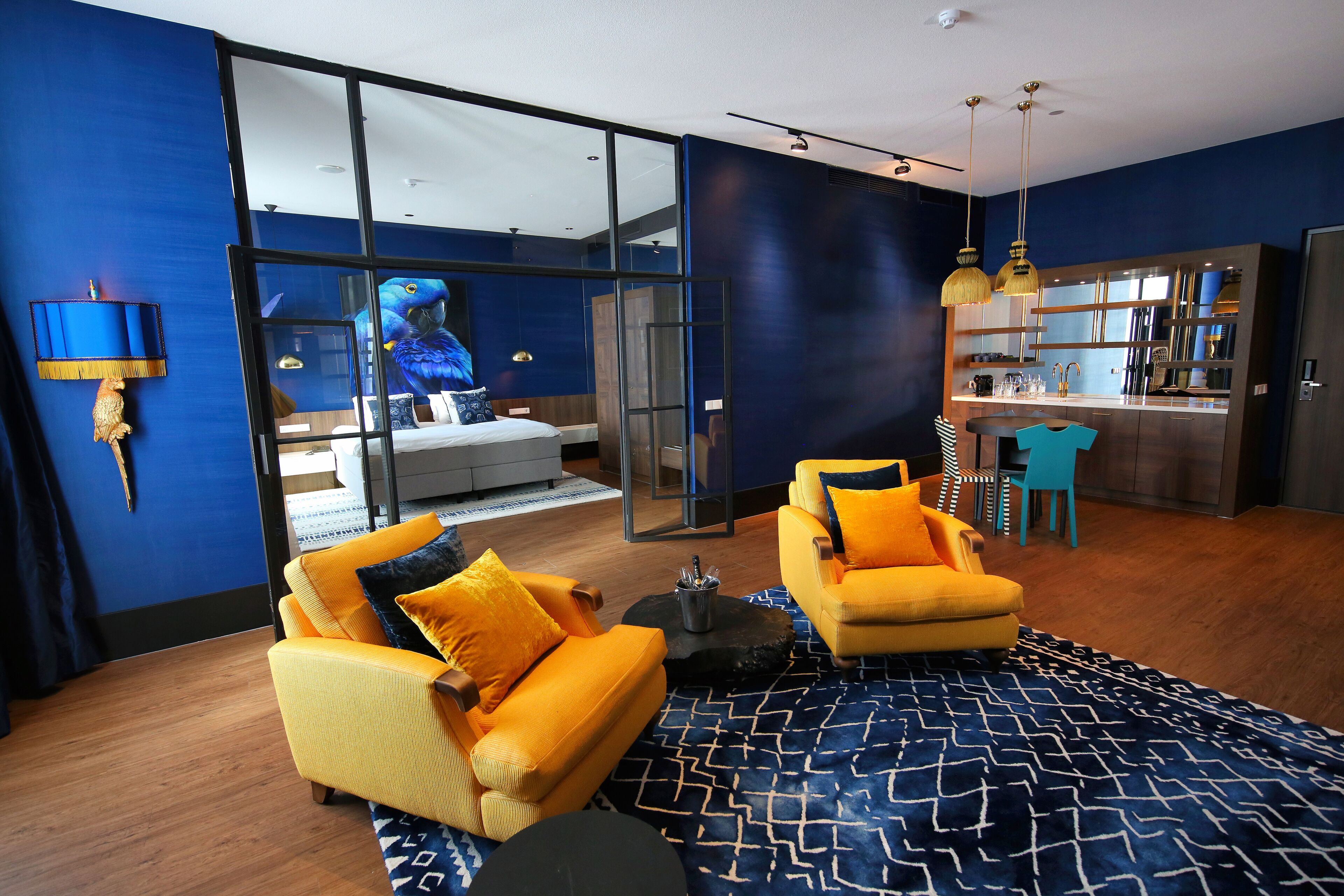 suite t1 - suite op hoogste etage  | living room | flat-screen tv