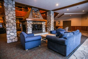 Sala de estar en el lobby