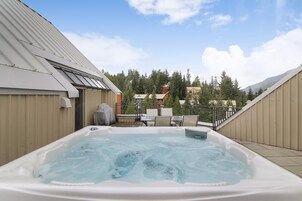 Apartment, 2 Schlafzimmer, Whirlpool | Balkon