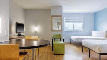 مكتب ومكواة/لوح كي وواي فاي مجانًا وملاءات أسرّة