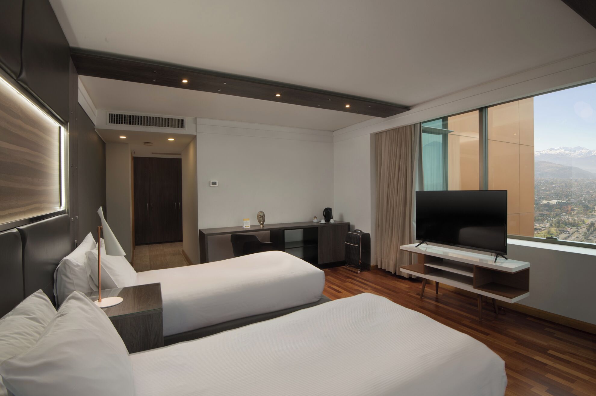 singular room  | 1 bedroom, egyptian cotton sheets, premium bedding, pillow-top beds