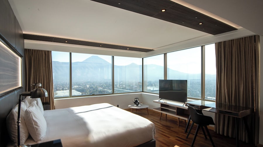 Boulevard Suites Hotel
