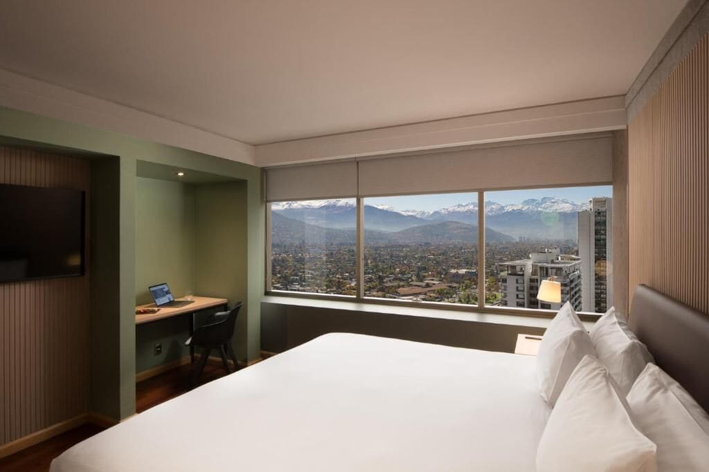 executive suite, 1 bedroom, city view, tower | 1 bedroom, egyptian cotton sheets, premium bedding, pillow-top beds