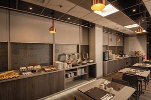 Desayuno continental incluido todos los dĂas