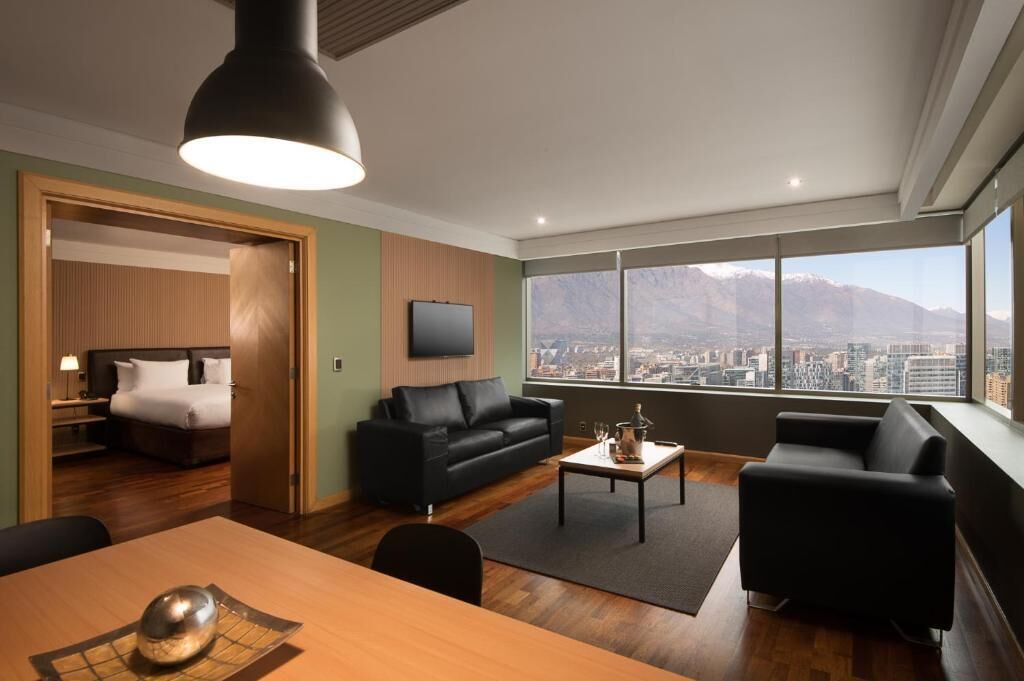 executive suite, 1 bedroom, city view, tower | 1 bedroom, egyptian cotton sheets, premium bedding, pillow-top beds