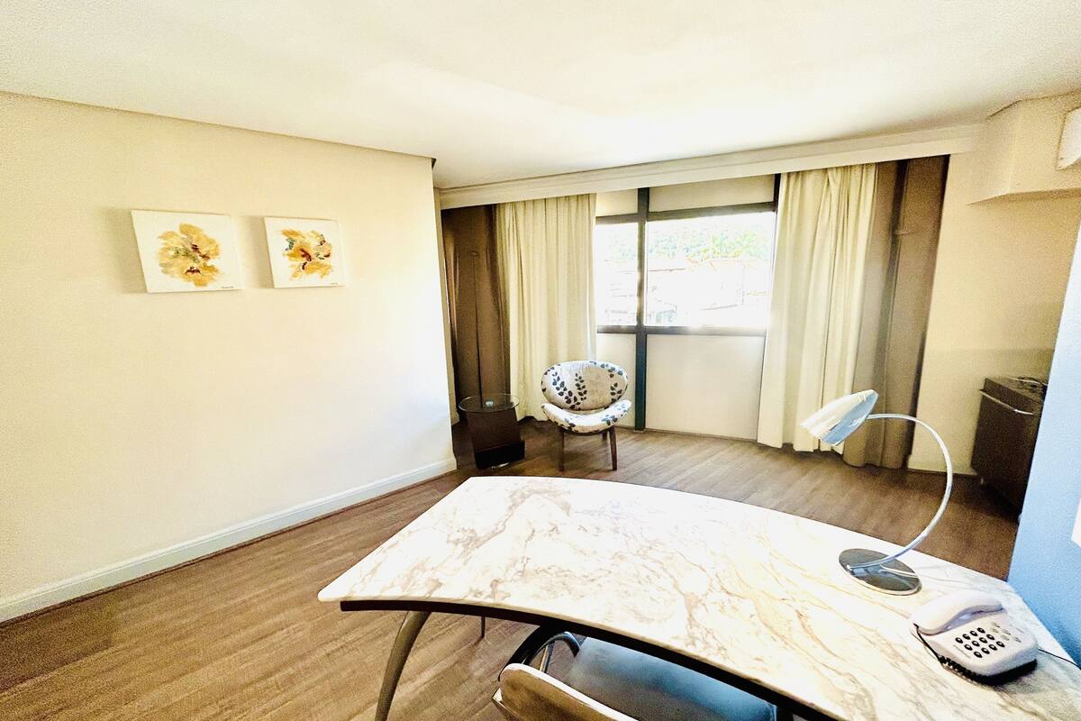 43-inch smart tv with cable channels