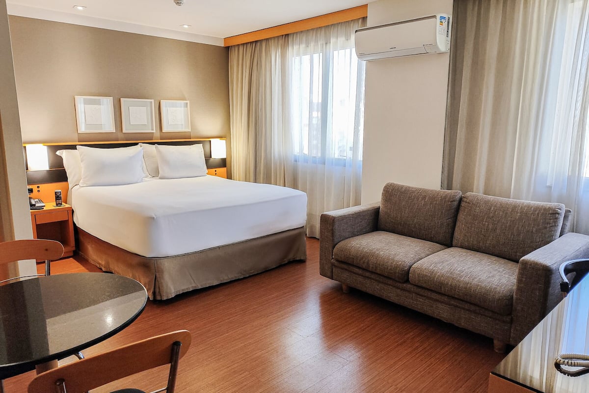 Minibar, in-room safe, desk, blackout curtains