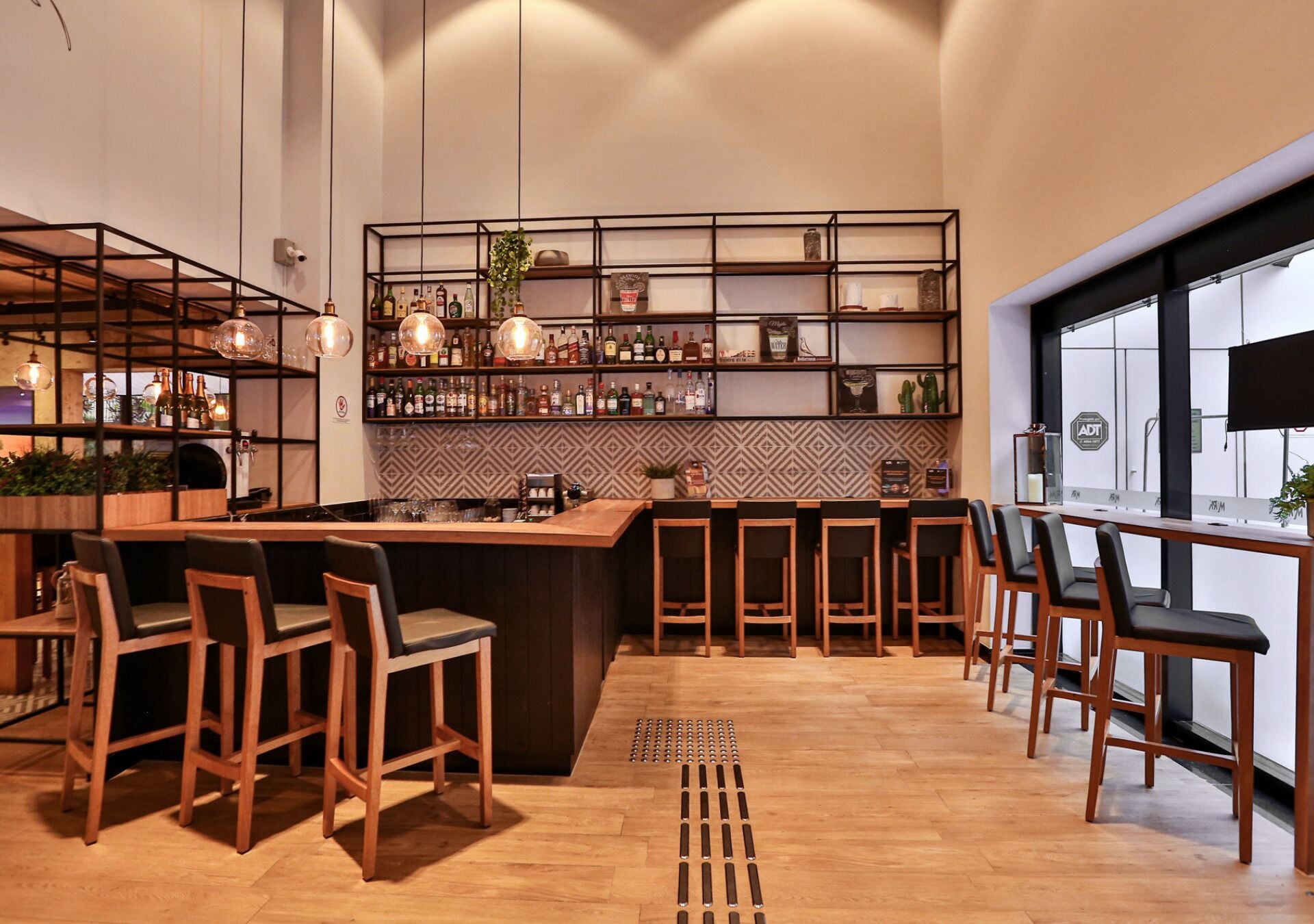 Bar (ter plaatse)