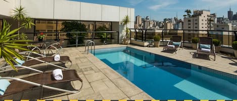 Outdoor pool, pool loungers