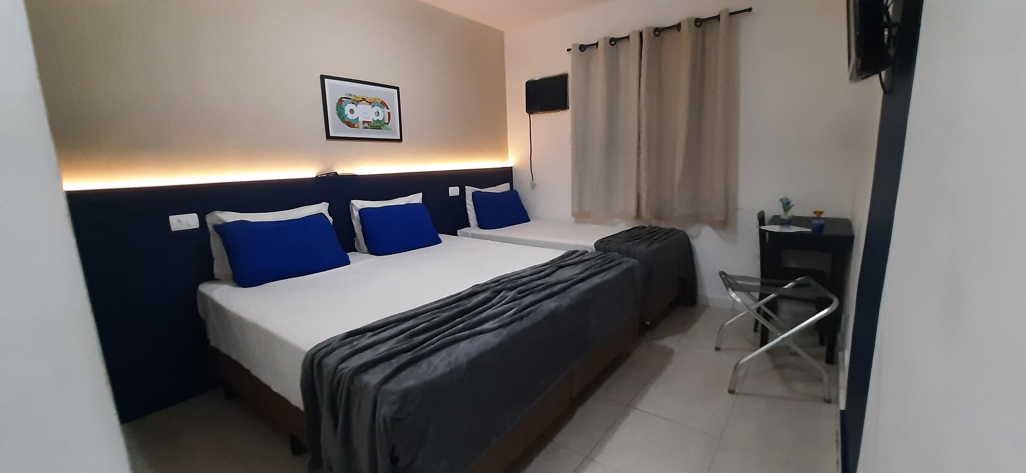 Habitación triple estándar | Wifi gratis y ropa de cama 