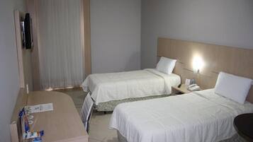 Executive Twin Room | Minibar, desk, free cots/infant beds, rollaway beds