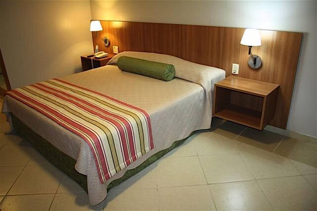 Executive Double Room | Minibar, desk, cribs (free), rollaway beds