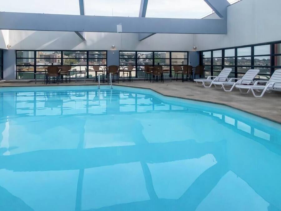 Outdoor pool, sun loungers