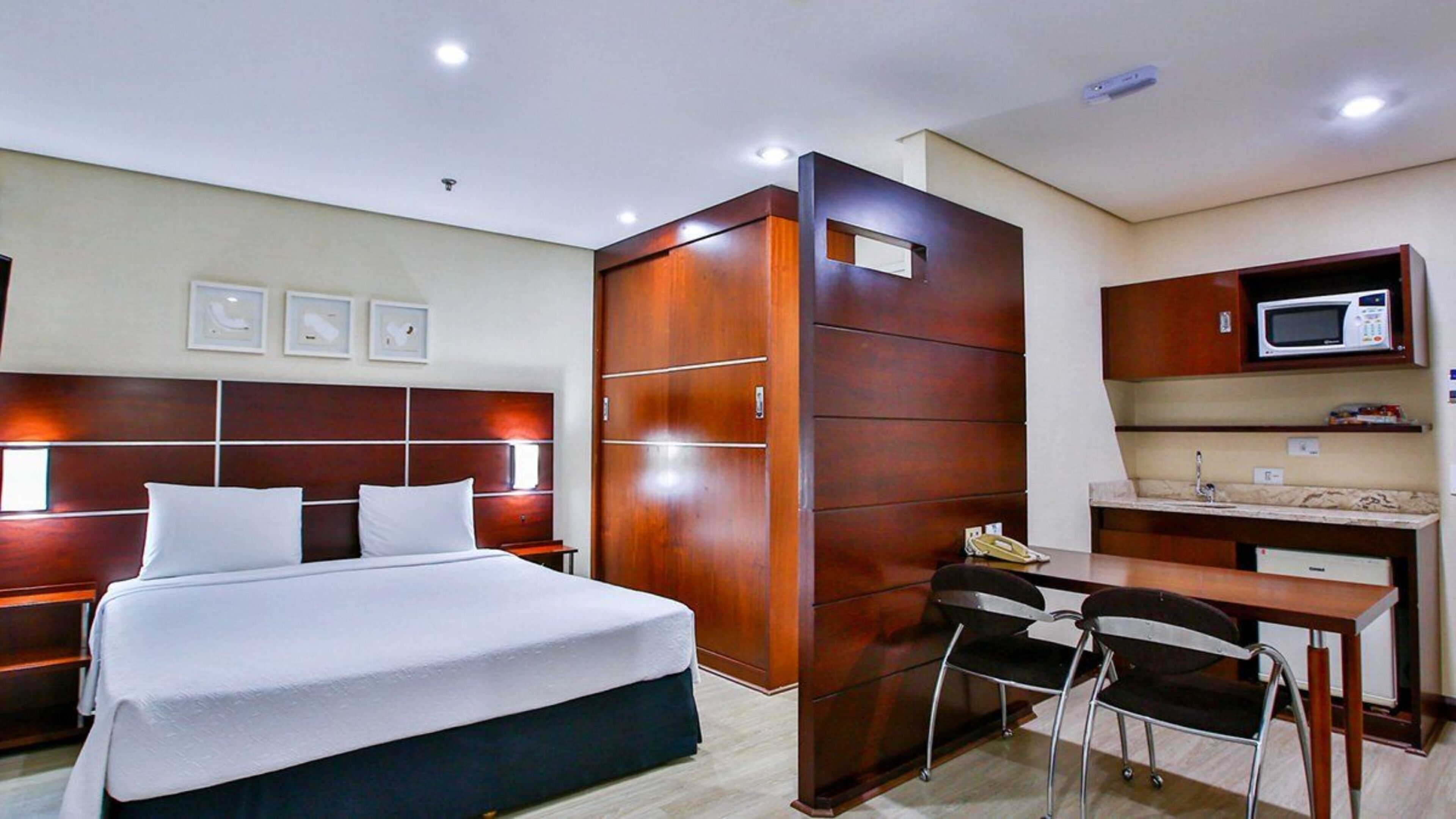Minibar, in-room safe, desk, laptop workspace