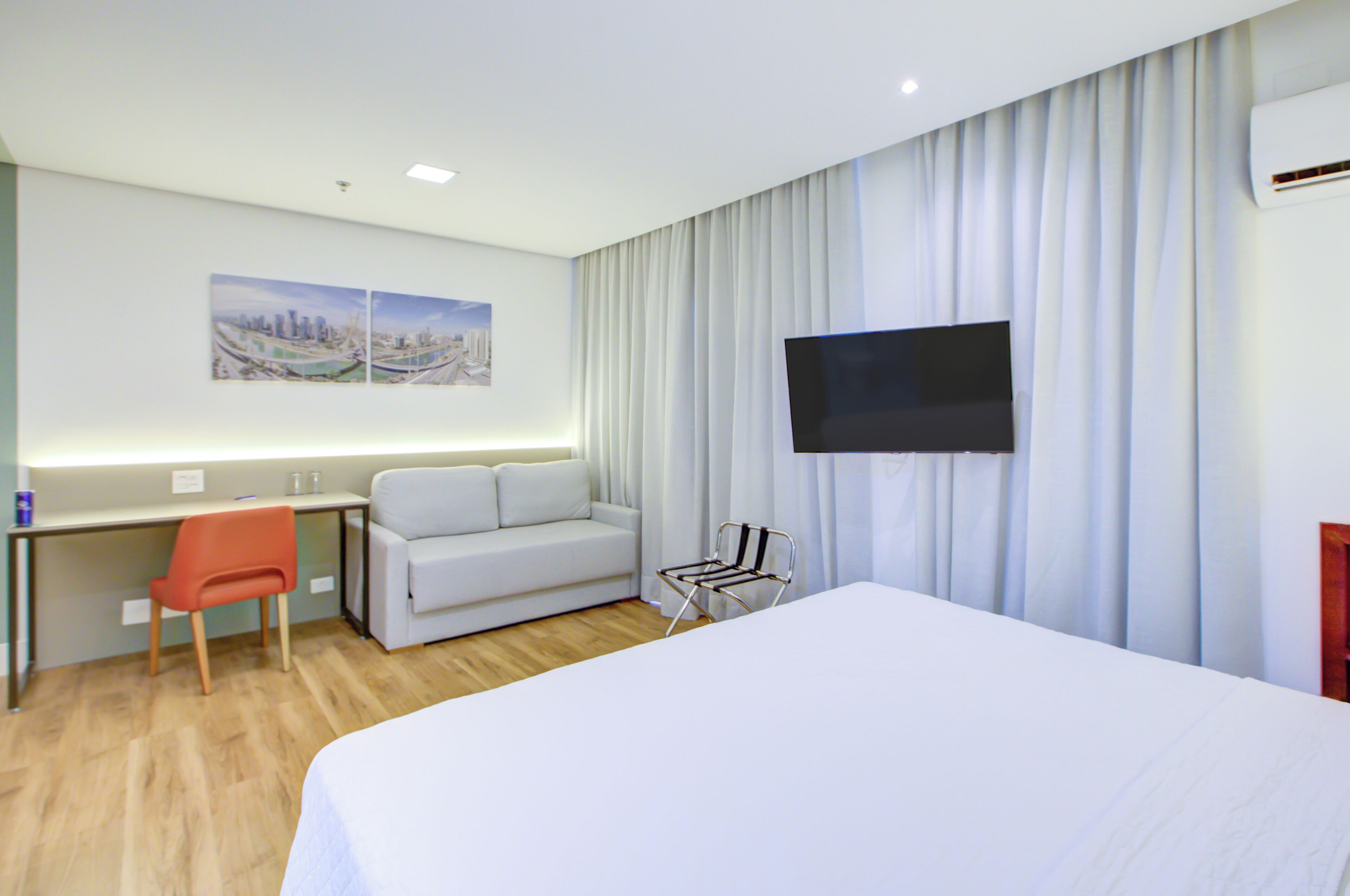 TV LED 32 polegadas com canais a cabo, TV