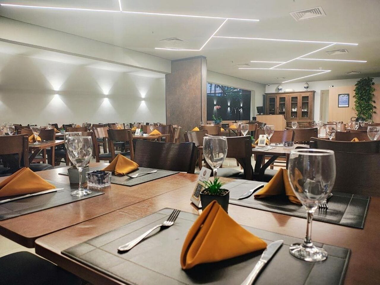 Café da manhã, almoço e jantar