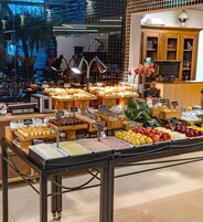 包含每日自助早餐