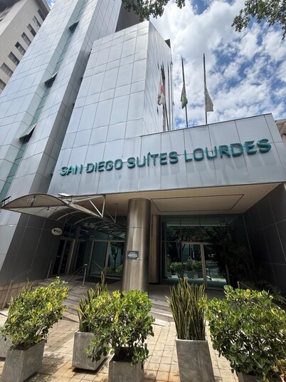 San Diego Suites Lourdes
