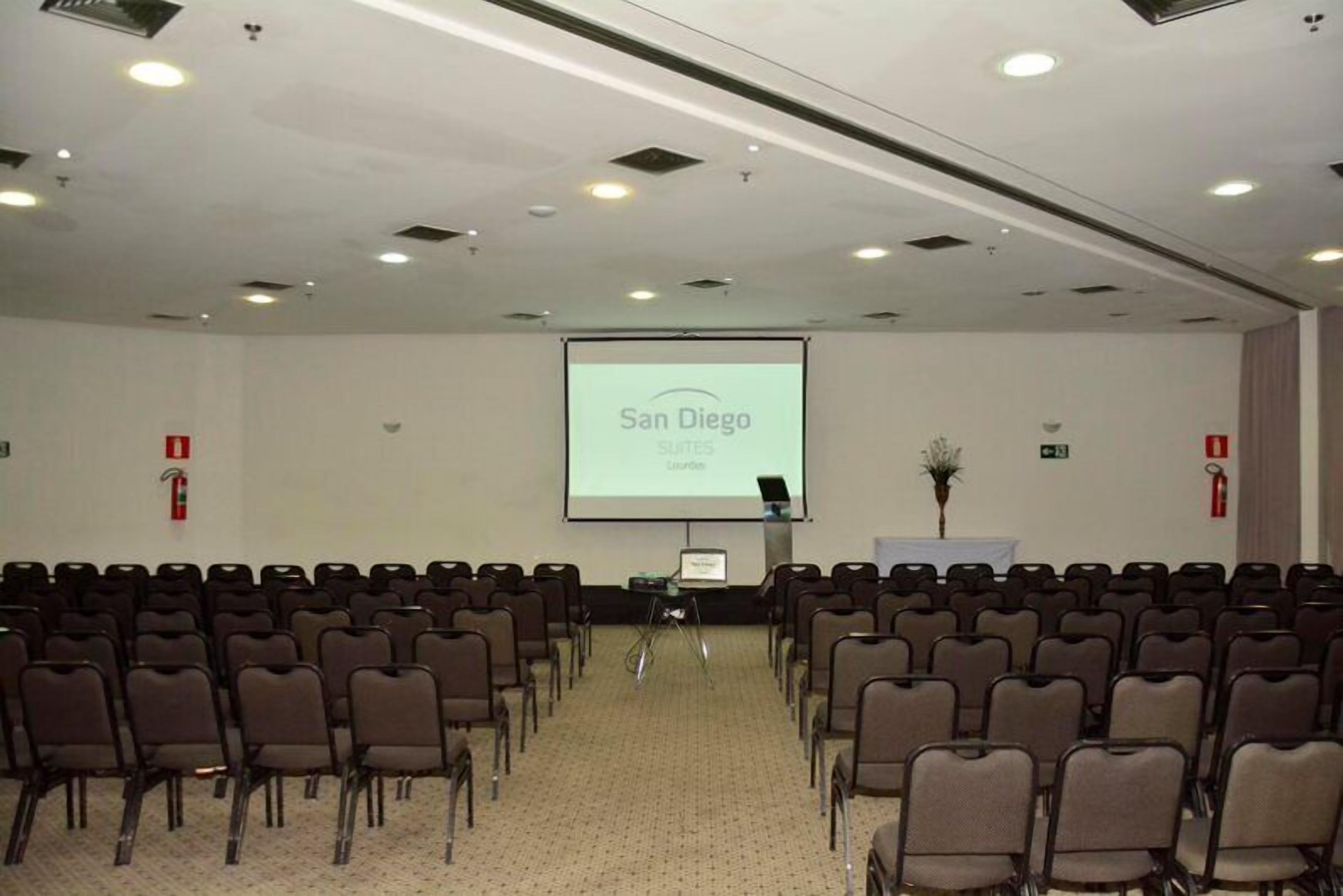 Foto - San Diego Suites Lourdes
