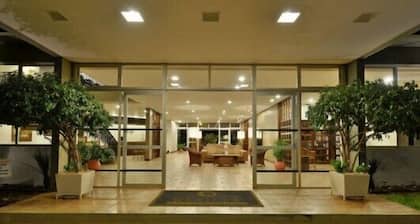 Hotel Deville Express GuaĂra