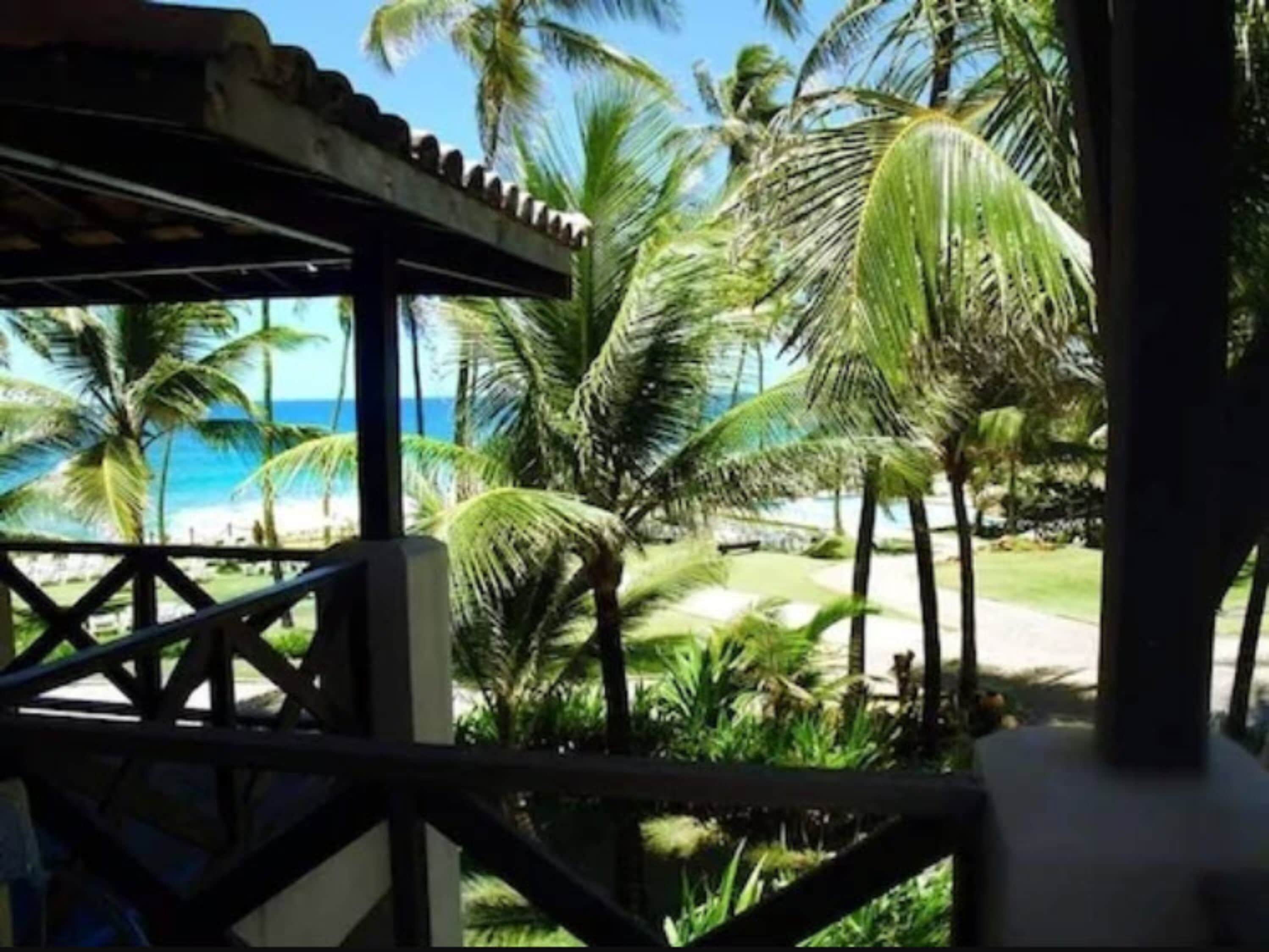 Apartamento Master com Vista Piscina | Balcony view