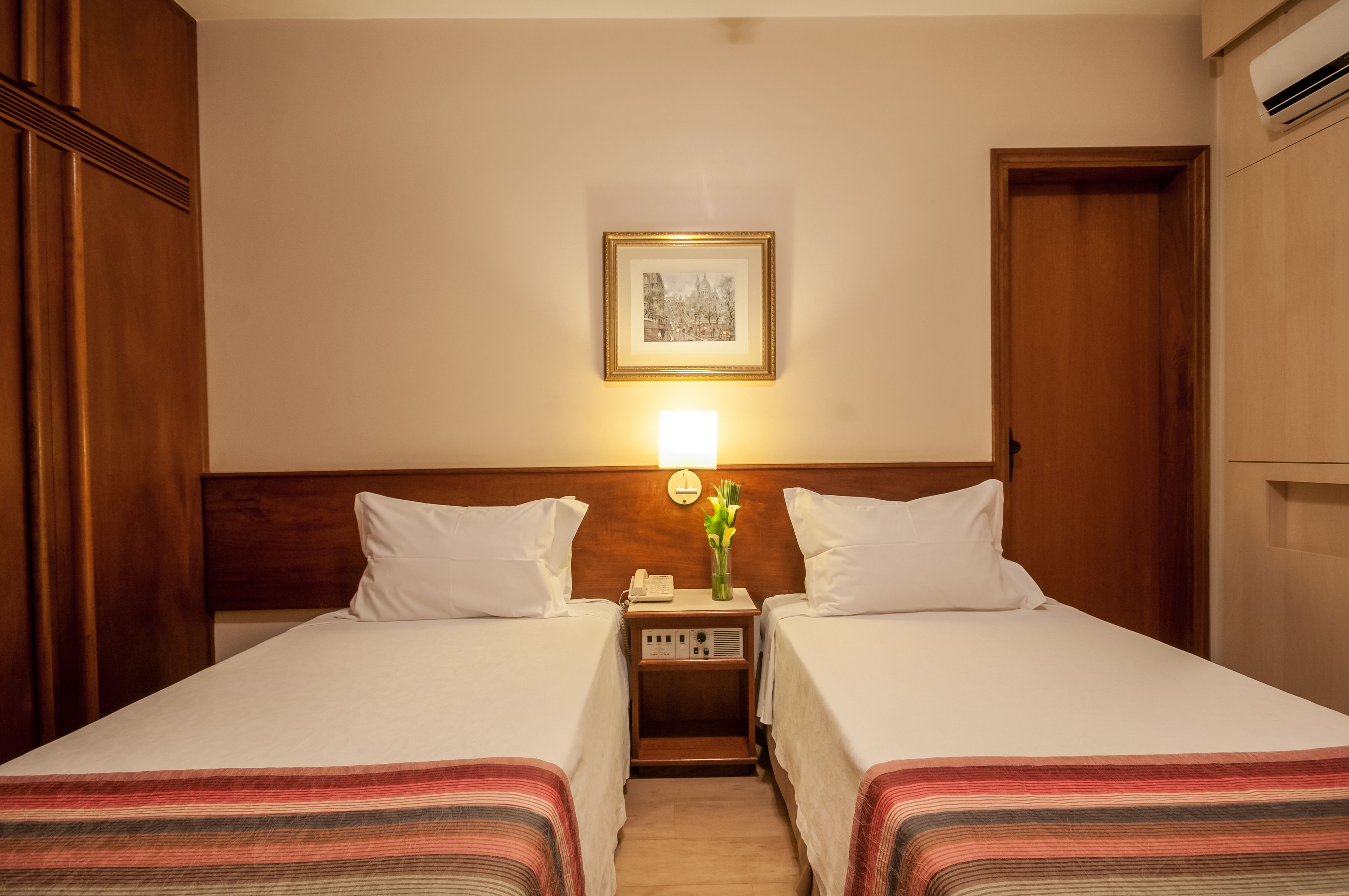 superior room, 2 single beds | 1 bedroom, hypo-allergenic bedding, minibar, desk