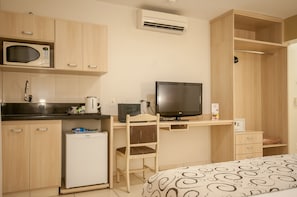 Chambre Luxe, 1 trÚs grand lit | 19 chambres, literie hypoallergénique, minibar, bureau