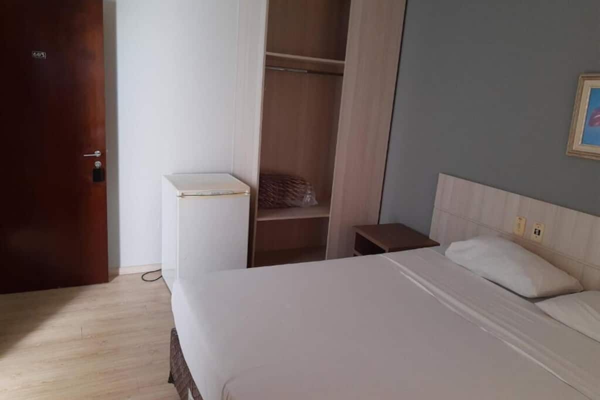 1 bedroom, minibar, desk, laptop workspace