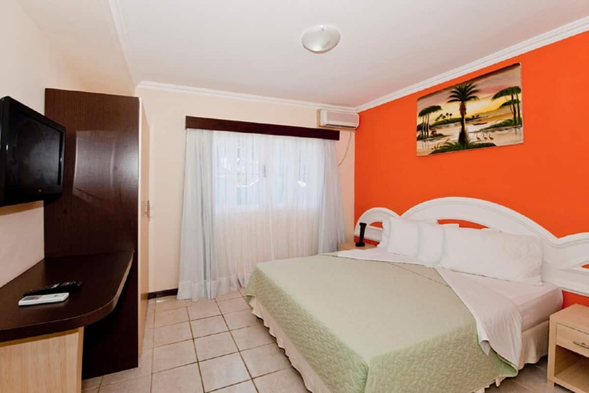 1 bedroom, minibar, in-room safe, soundproofing