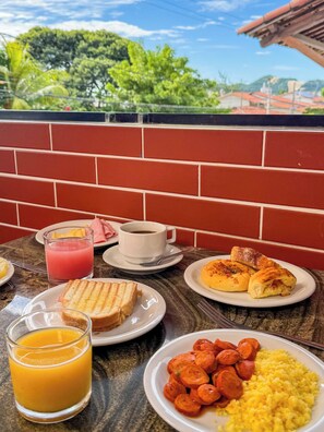 Free daily buffet breakfast  - Hotel Areia de Ouro (Natal)
